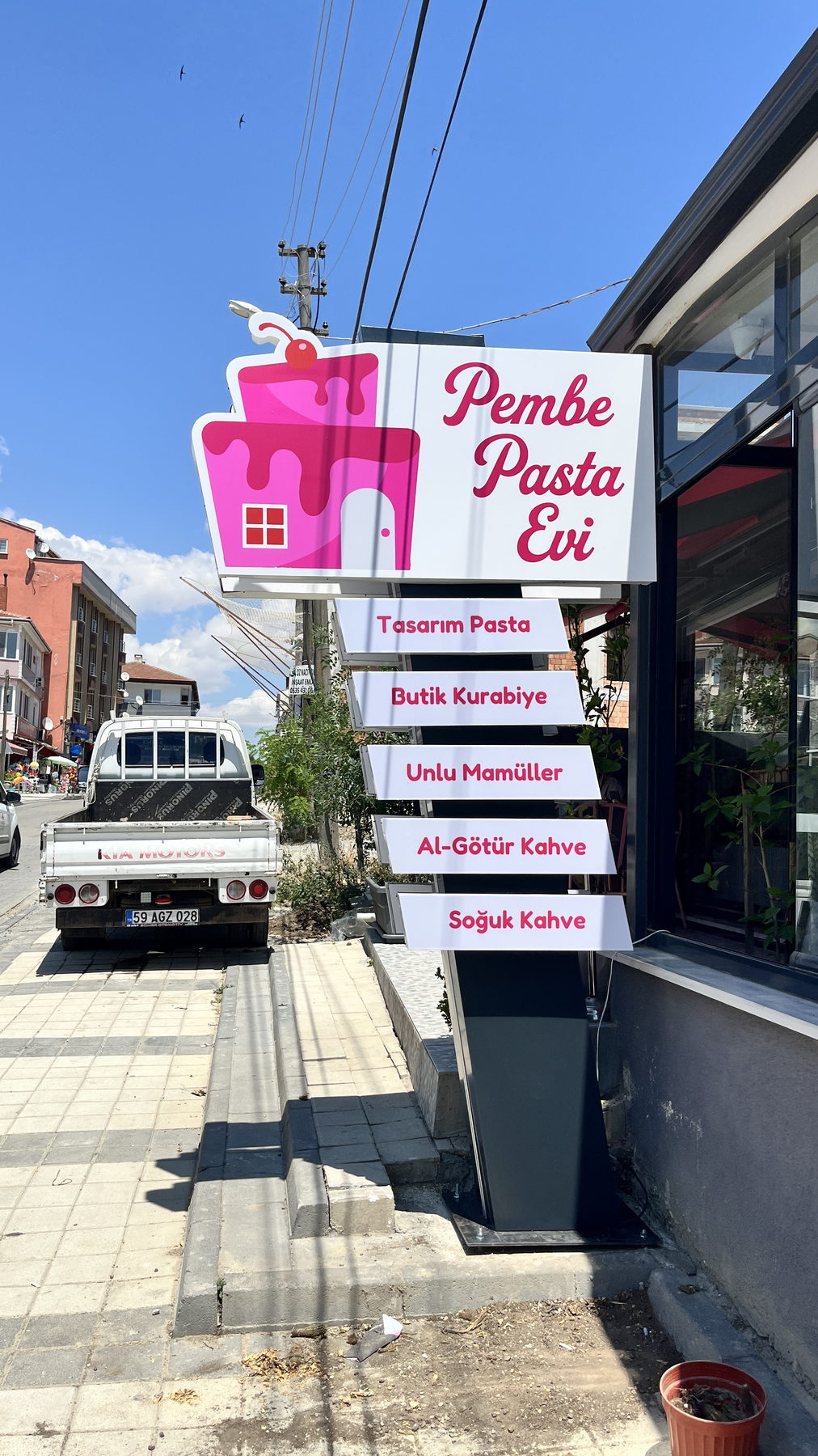 Pembe Pasta Evi uygulama projesi
